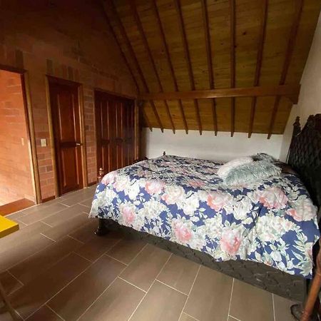 Hermosa Casa , Con Parqueadero En Rionegro Cerca Al Aeropuerto Villa Exterior photo