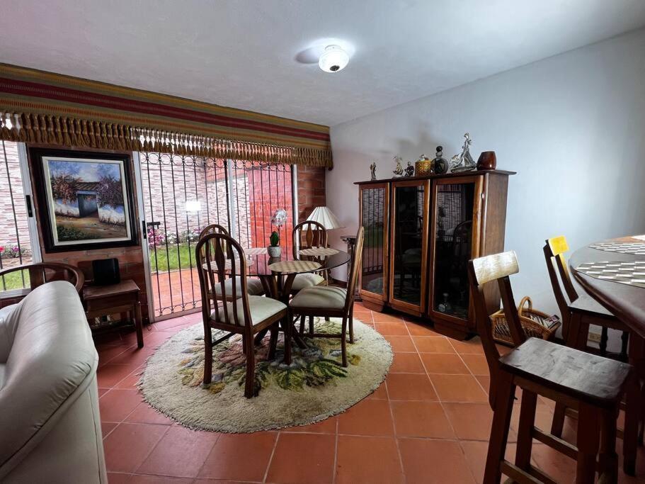 Hermosa Casa , Con Parqueadero En Rionegro Cerca Al Aeropuerto Villa Exterior photo