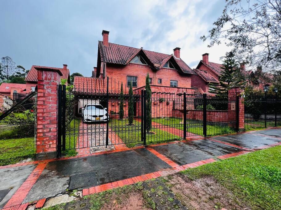 Hermosa Casa , Con Parqueadero En Rionegro Cerca Al Aeropuerto Villa Exterior photo